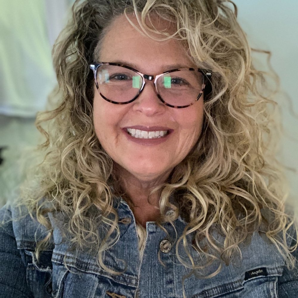 Meet your Posher, Shan